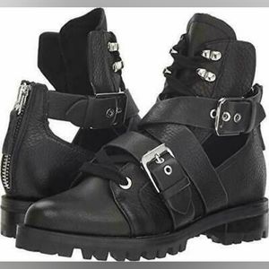 Dolce Vita Preia Black Leather Lug Sole Boot size 8.5